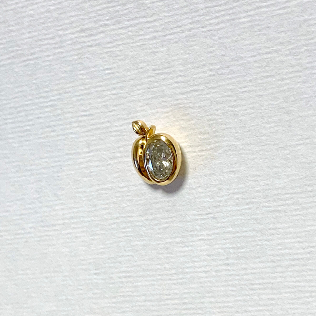 Dear Little Creatures: りんご ピアス ダイヤモンド0.507ct(片耳用)