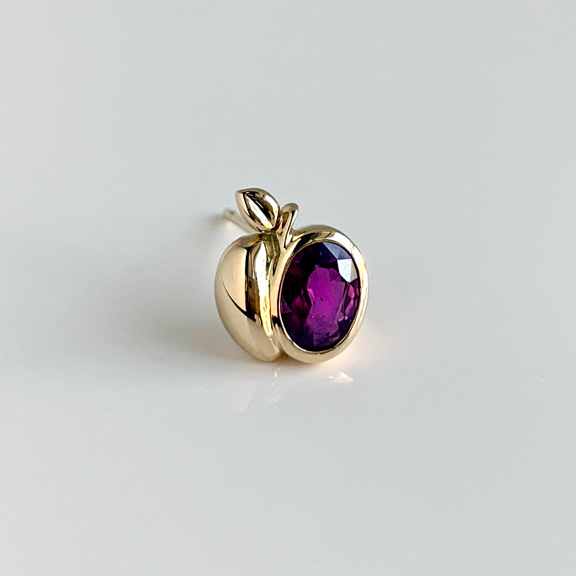 Dear Little Creatures: りんごピアス ルビー 0.692ct(片耳用)