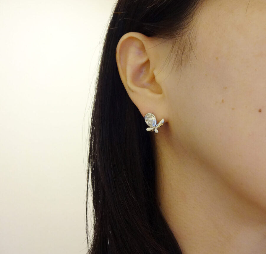 Dear little creatures : Butterfly L earring (片耳用)