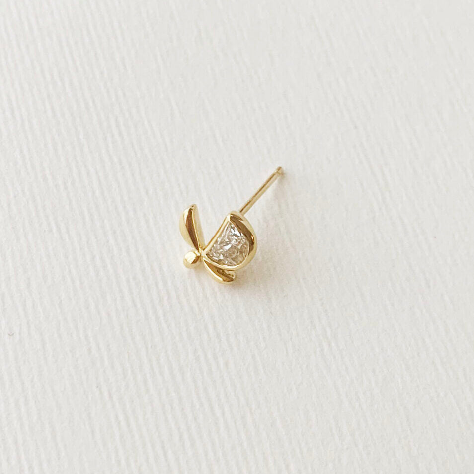Dear little creatures : halfmoon butterfly earring(片耳用)