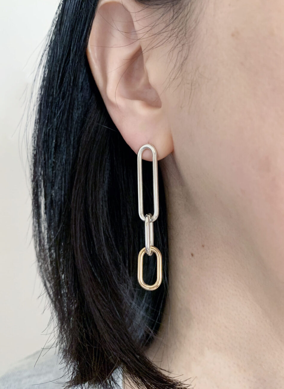 Chain : Earrings Metal