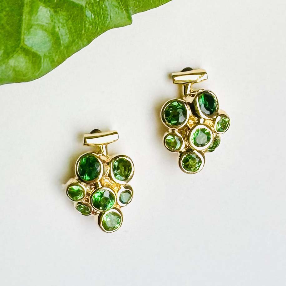 Dear little creatures : Greengarnet  Grapes earrings