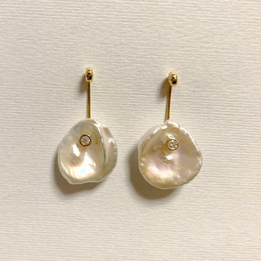 Petal Pearl: Earrings Charm Type